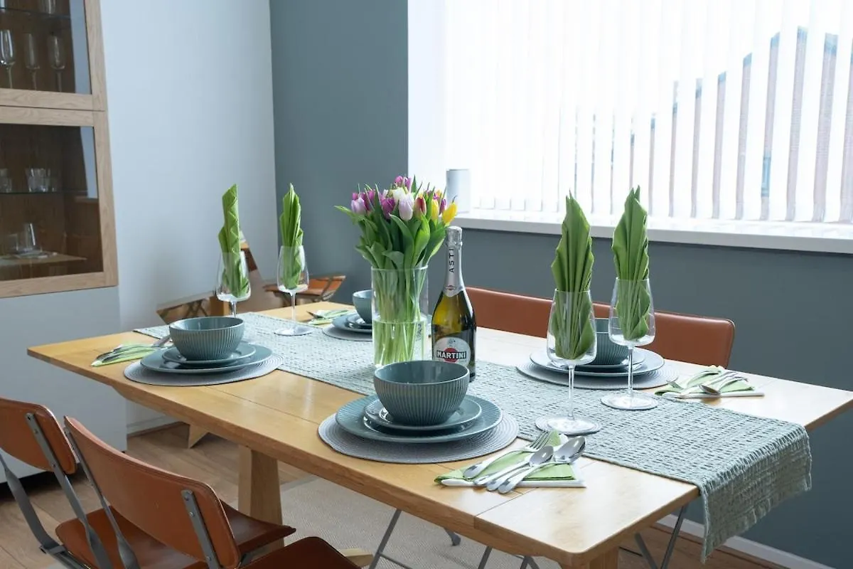 Excel London - 2 Bedroom Apartment - Sleep 4